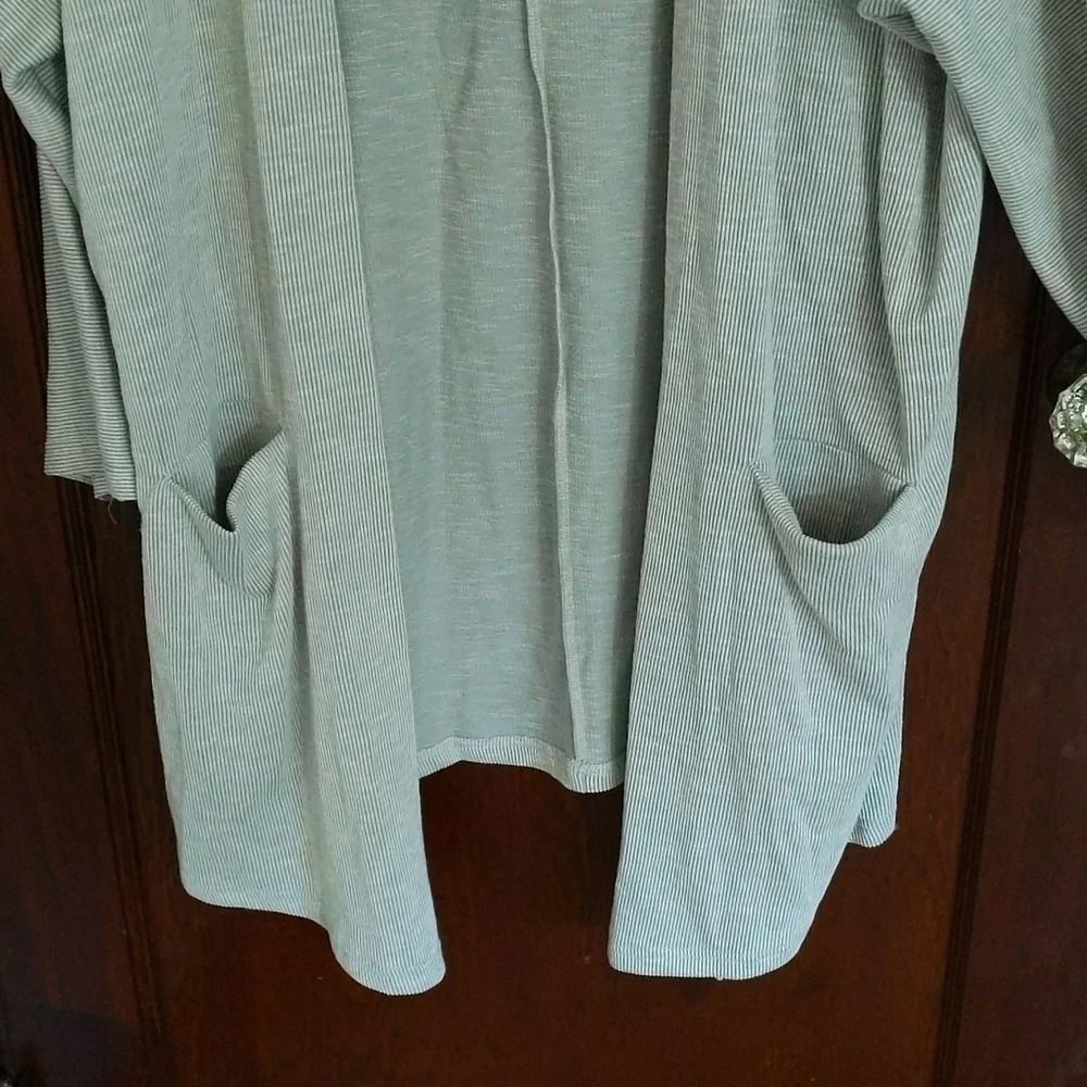 Donni. Light Gray Long Sleeve Ribbed Long Length Cardigan